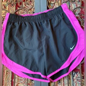 Nike running short